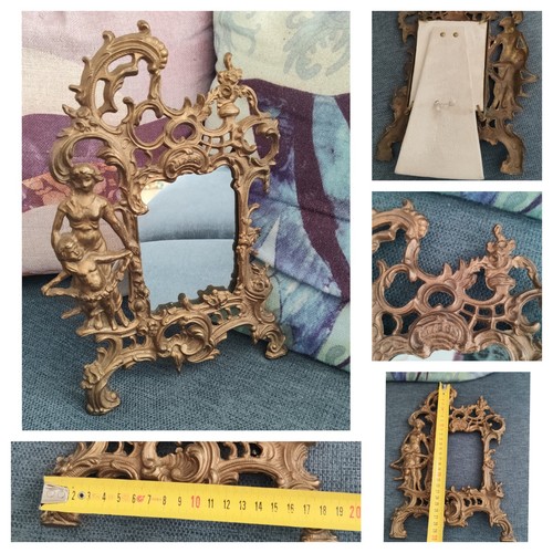 Vintage cornice metallo